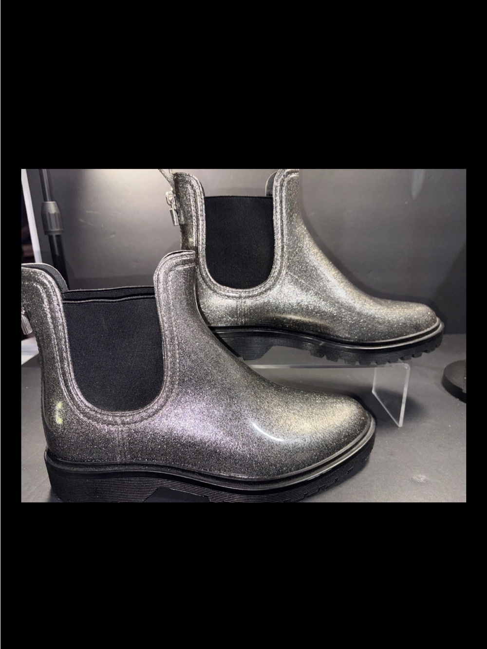 Michael Kors Tipton Chelsea Rain Boots Black Gunmetal Grey Size 8 Preppy